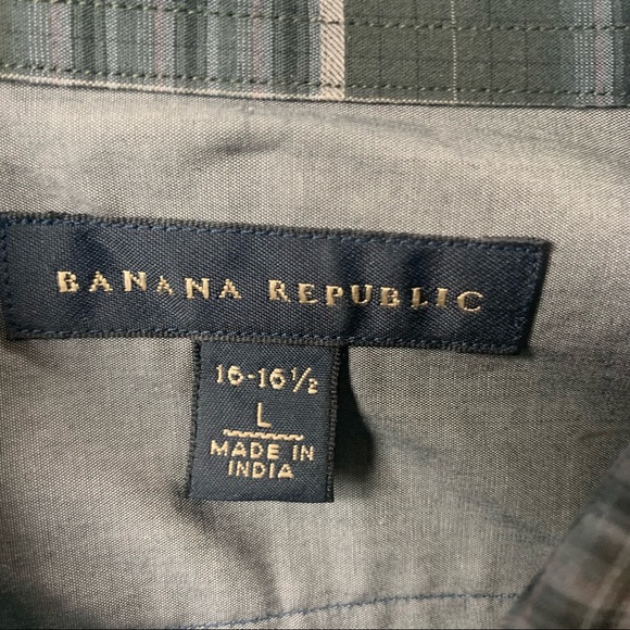 Large Button Down - Picture 3 of 4